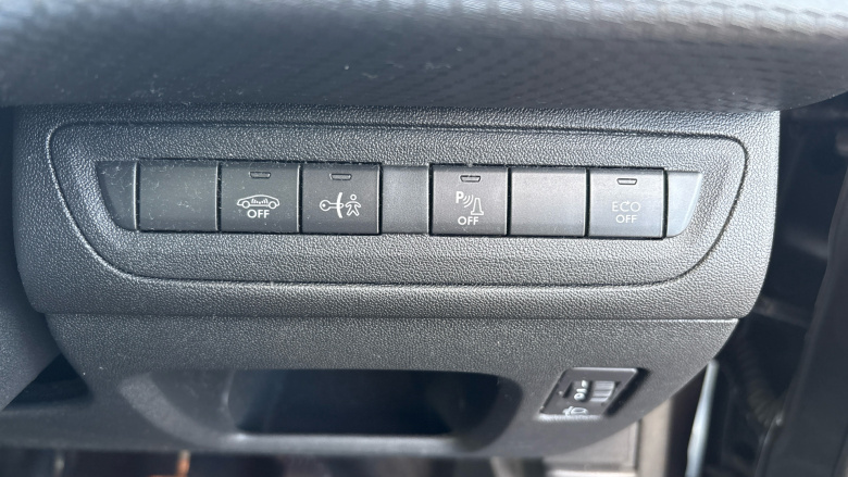 Peugeot 2008 1.2 PureTech Allure Premium 5dr [Start Stop] Petrol Estate